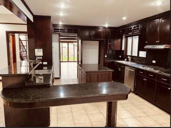 VENTA DE CASA EN RESIDENCIAL LA GUARIA, GRECIA, ALAJUELA