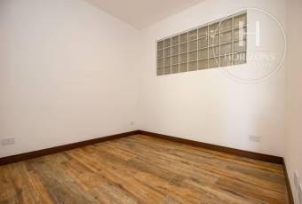 Apartamento en Venta en Vía Natura en Curridabat 1 Habitación con Estudio y Vista NJA1383J
