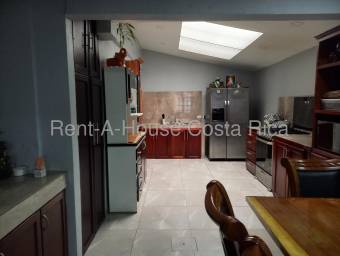 Casa en venta en residencial seguro cerca del centro de Guadalupe #26-1417 GS Casa en venta en residencial seguro cerca del centro de Guadalupe #26-1417 GS