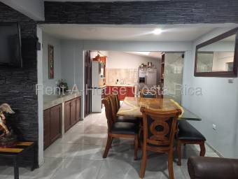 Casa en venta en residencial seguro cerca del centro de Guadalupe #26-1417 GS Casa en venta en residencial seguro cerca del centro de Guadalupe #26-1417 GS