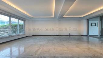 Venta de Casa en Santa Ana-Piedades. RAH 26-2116