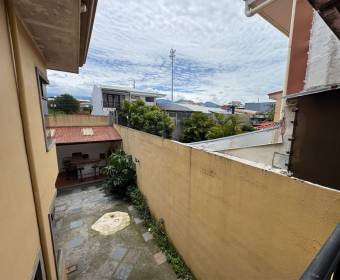 Casa de 4 habitaciones en residencial en Santo Domingo, Heredia Casa de 4 habitaciones en residencial en Santo Domingo, Heredia