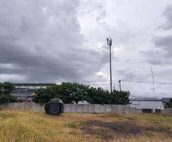 Commercial lot for sale in San Juan de Tibás. Bank-owned property