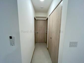 Venta de Apartamento en Condominio Sky House, San Sebastián (Semi amoblado). RAH 26-2113