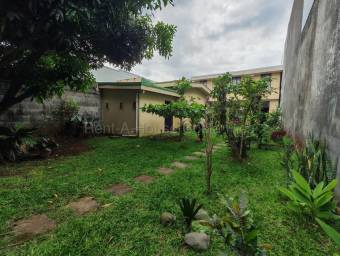 Venta de Hotel en El Centro de Alajuela. 26-2170