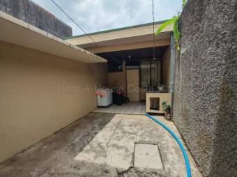 MLS-26-2170 LS VENTA CASA ALAJUELA CENTRO CONTACTENOS AL # 86127562