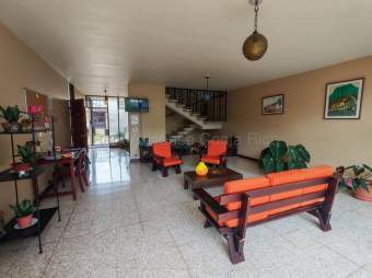 MLS-26-2170 LS VENTA CASA ALAJUELA CENTRO CONTACTENOS AL # 86127562
