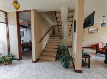 MLS-26-2170 KQ VENTA CASA ALAJUELA CENTRO CONTACTENOS AL # 88987222