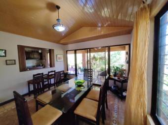 MLS-24-1136 LS VENTA CASA TURRUCARES ALAJUELA CONTACTENOS AL # 86127562