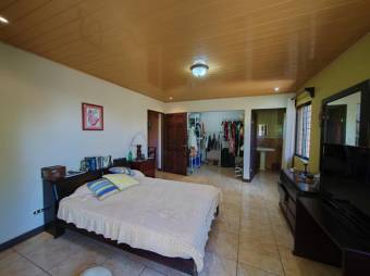 MLS-24-1136 LS VENTA CASA TURRUCARES ALAJUELA CONTACTENOS AL # 86127562