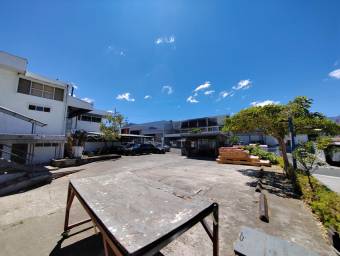 Venta de Bodegas Gemelas en Hospital-San José. 