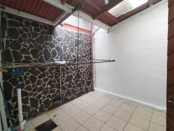 Venta de Casa Esquinera en Hatillo-San José. 