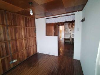 Venta de Casa Esquinera en Hatillo-San José. 