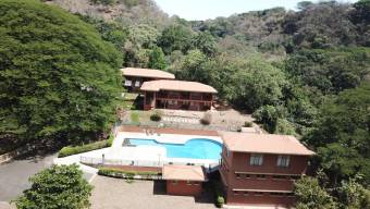 Venta de Hotel en Atenas-Alajuela. RAH 25-1823