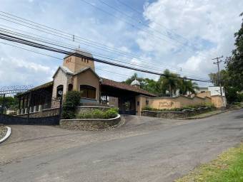 Venta de Lote en Brasil de Santa Ana. RAH 25-95