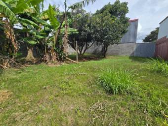 Venta de Lote en Moravia-La Trinidad. RAH 25-1800
