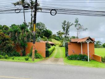 Venta de Casa en Turrialba-Santa Cruz de Cartago. Venta de Casa en Turrialba-Santa Cruz de Cartago.