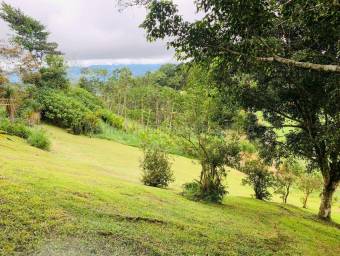 Venta de Casa en Turrialba-Santa Cruz de Cartago. Venta de Casa en Turrialba-Santa Cruz de Cartago.