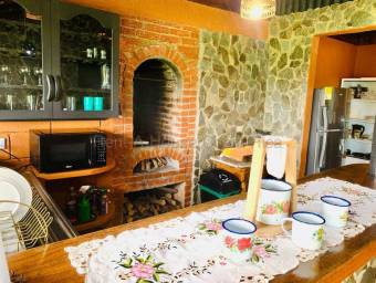 Venta de Casa en Turrialba-Santa Cruz de Cartago. Venta de Casa en Turrialba-Santa Cruz de Cartago.
