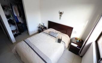 Alquiler de apartamento amueblado con jardín y vista a montañas #26-2179 GS