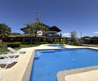 Lote de 323 m2 en venta en condominio en La Garita de Alajuela