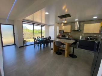 MLS-25-211 KQ VENTA CASA TURRUCARES ALAJUELA CONTACTENOS AL # 88987222