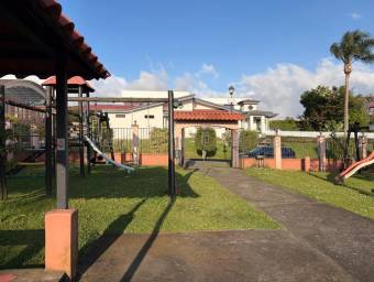 Venta de Lote en San Isidro-San José, Heredia. RAH 26-1617