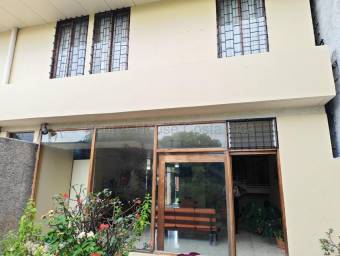 Venta de Hotel en El Centro de Alajuela. RAH 26-2170