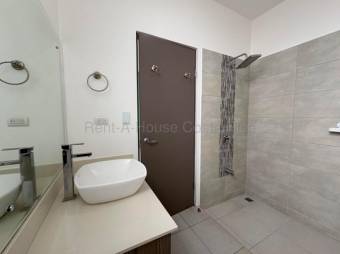 Moderna Casa en Venta en Santo Domingo de Heredia