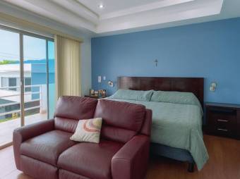Venta de Casa en Montes de Oca-San Rafael.
