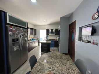 Venta de Casa en Montes de Oca-San Rafael.
