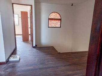 Venta Amplia y Hermosa Casa Independiente en Residencial Rohmoser