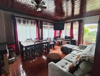 Venta de Casa en Santa Ana. RAH 26-129