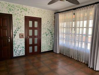 Hotel holístico en venta con casa independiente y espacios para bienestar integral #26-2007 GS, $ 1,500,000, 6, San José, Escazú