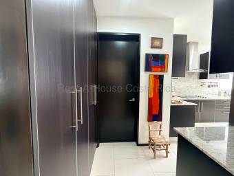 Alquiler Apartamento amplio con terraza privada y 3 baños #26-2132 GS Alquiler Apartamento amplio con terraza privada y 3 baños #26-2132 GS