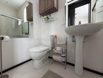 Alquiler Apartamento amplio con terraza privada y 3 baños #26-2132 GS Alquiler Apartamento amplio con terraza privada y 3 baños #26-2132 GS