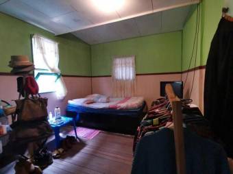 MLS-25-982 KQ VENTA CASA TURRIALBA CENTRO CONTACTRENOS AL # 88987222