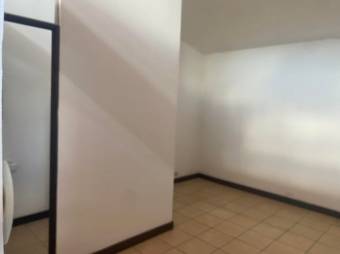 Venta de Oficina en Alajuela. RAH 26-300 USO DE SUELO COMERCIAL
