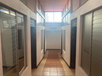 Venta de Oficina en Alajuela. RAH 26-300 USO DE SUELO COMERCIAL