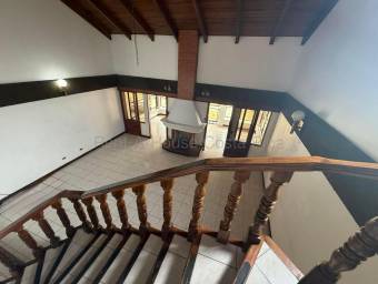 Se alquila casa con uso de suelo mixto en Hospital San José 26-2212 Se alquila casa con uso de suelo mixto en Hospital San José 26-2212