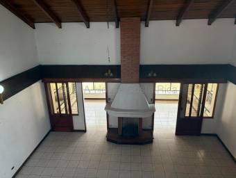 Se alquila casa con uso de suelo mixto en Hospital San José 26-2212 Se alquila casa con uso de suelo mixto en Hospital San José 26-2212