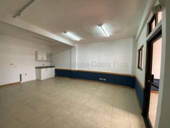 Edificio de uso mixto con rentas activas y potencial corporativo en ubicación estratégica #26-2121 G Edificio de uso mixto con rentas activas y potencial corporativo en ubicación estratégica #26-2121 G