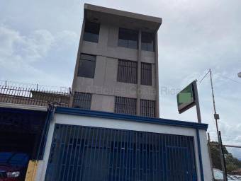 Edificio de uso mixto con rentas activas y potencial corporativo en ubicación estratégica #26-2121 G