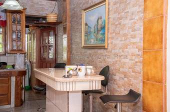 Venta de Casa en Invu Las Cañas, Alajuela. RAH 26-2168