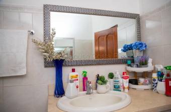 Venta de Casa en Invu Las Cañas, Alajuela. RAH 26-2168
