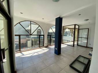 Venta de Edificio en San Rafael de Escazú. RAH 25-1838