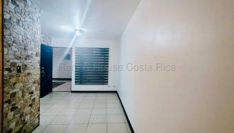 Apartamento en venta en condominio con piscina y seguridad en San Sebastián #26-2055 GS