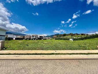 Venta de Lote en Sánchez de Curridabat. RAH 26-2219
