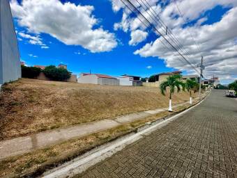 Venta de lote residencial plano en condominio con amenidades #26-1751 GS
