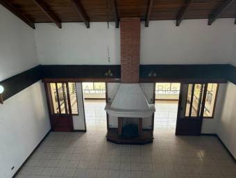 Alquiler de Casa en Hospital, San José. RAH 26-2212 USO MIXTO